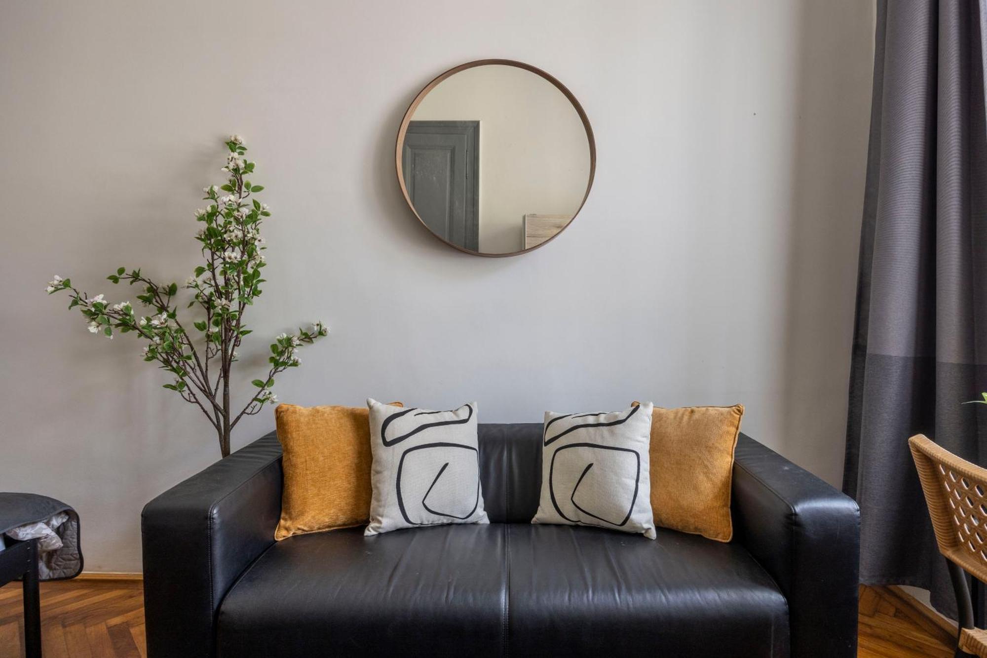 Charming & Cozy Stylish Apartment In The Heart Of Budapest Eksteriør billede